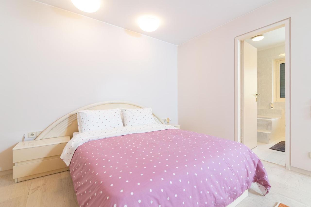 Sunlight House - Palatial Fully Equipped Apartment Near The Sea Athen Eksteriør bilde